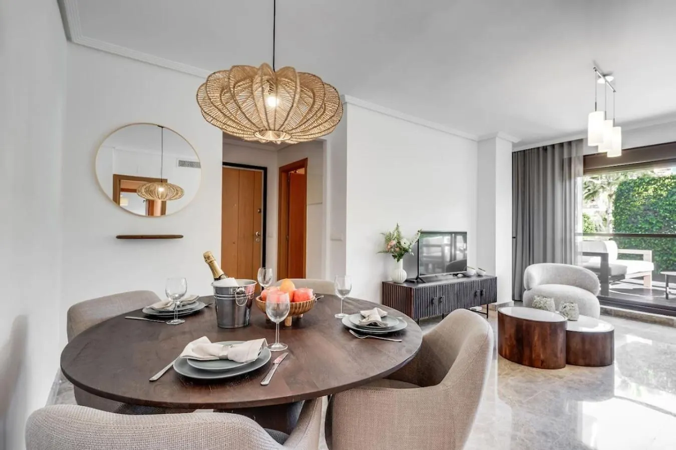 Apartment Heerlijke Prive Tuin In Golf Hills Estepona